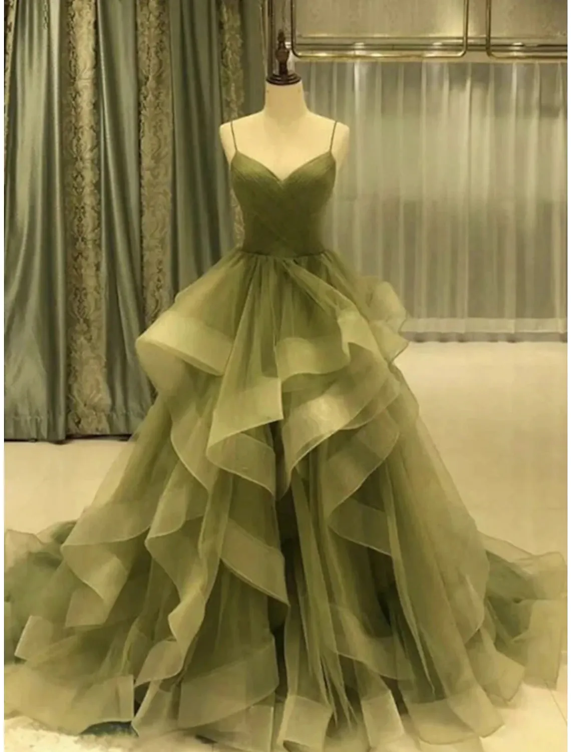 A-Line Prom Dresses Elegant Dress Formal Court Train Christmas Red Green Dress Sleeveless Spaghetti Strap Tulle with Pleats Ruffles