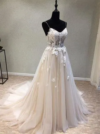 A-line Spaghetti Strap Chapel Train Tulle Appliqued Wedding Dresses With Flowers SWD033