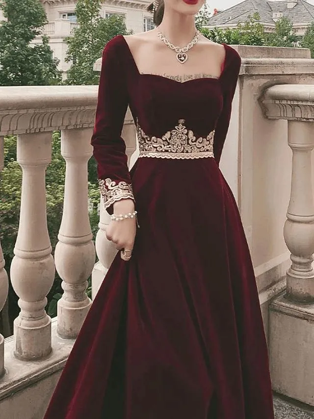 A-Line Vintage Formal Velvet Evening Dress with Appliques Long Sleeve Dinner Dresses,DP581