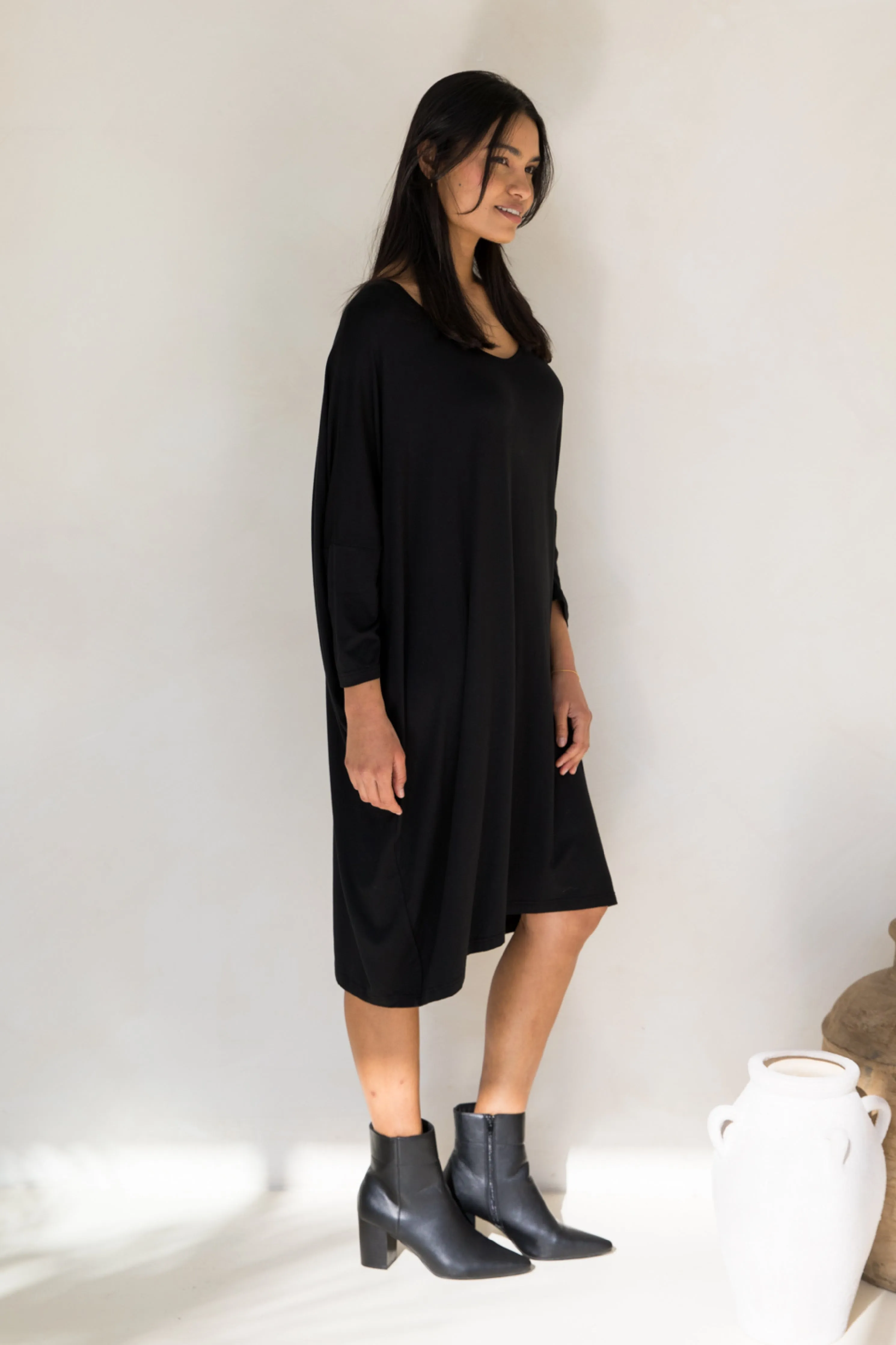 Long Sleeve Nice Dress in Black