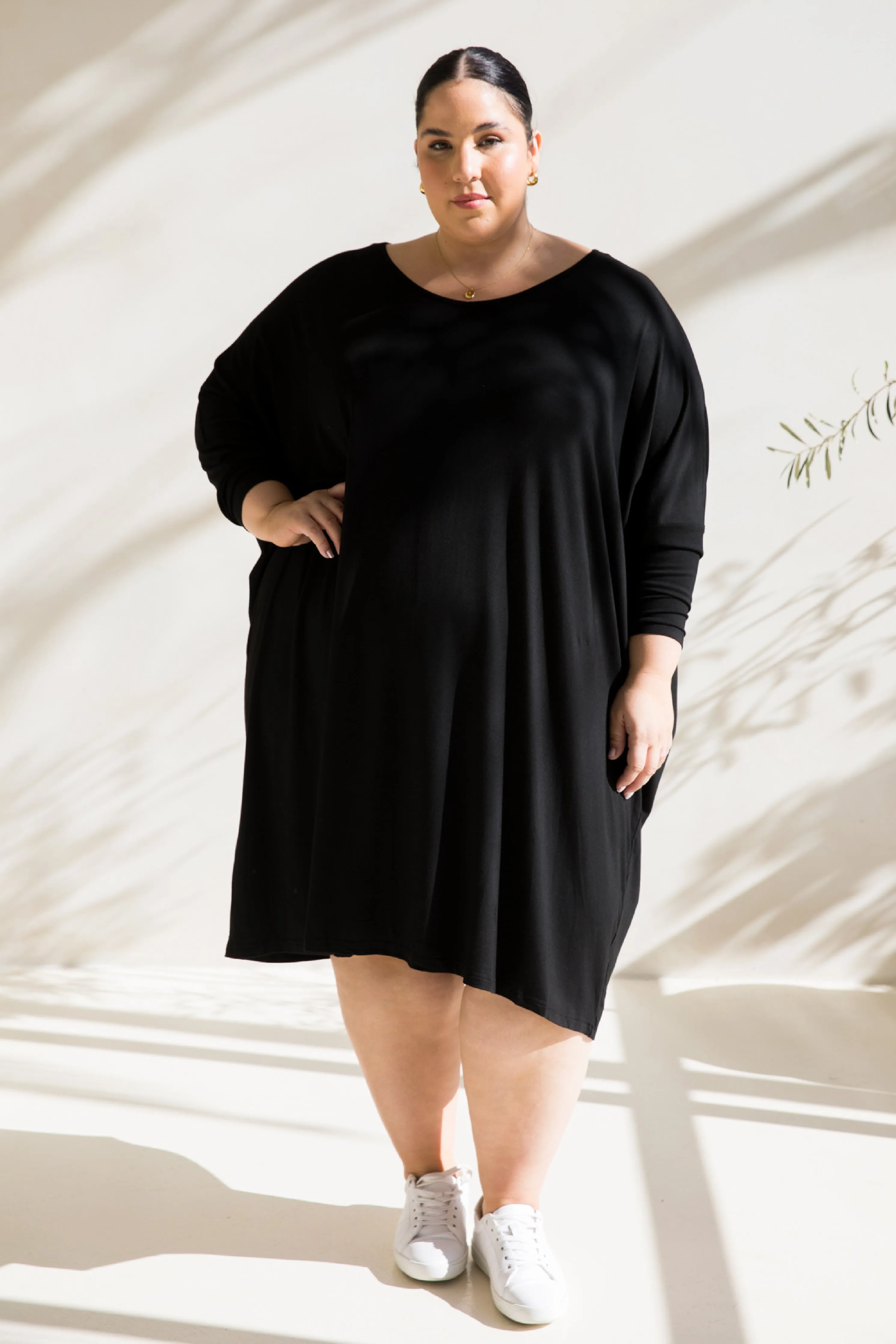 Long Sleeve Nice Dress in Black