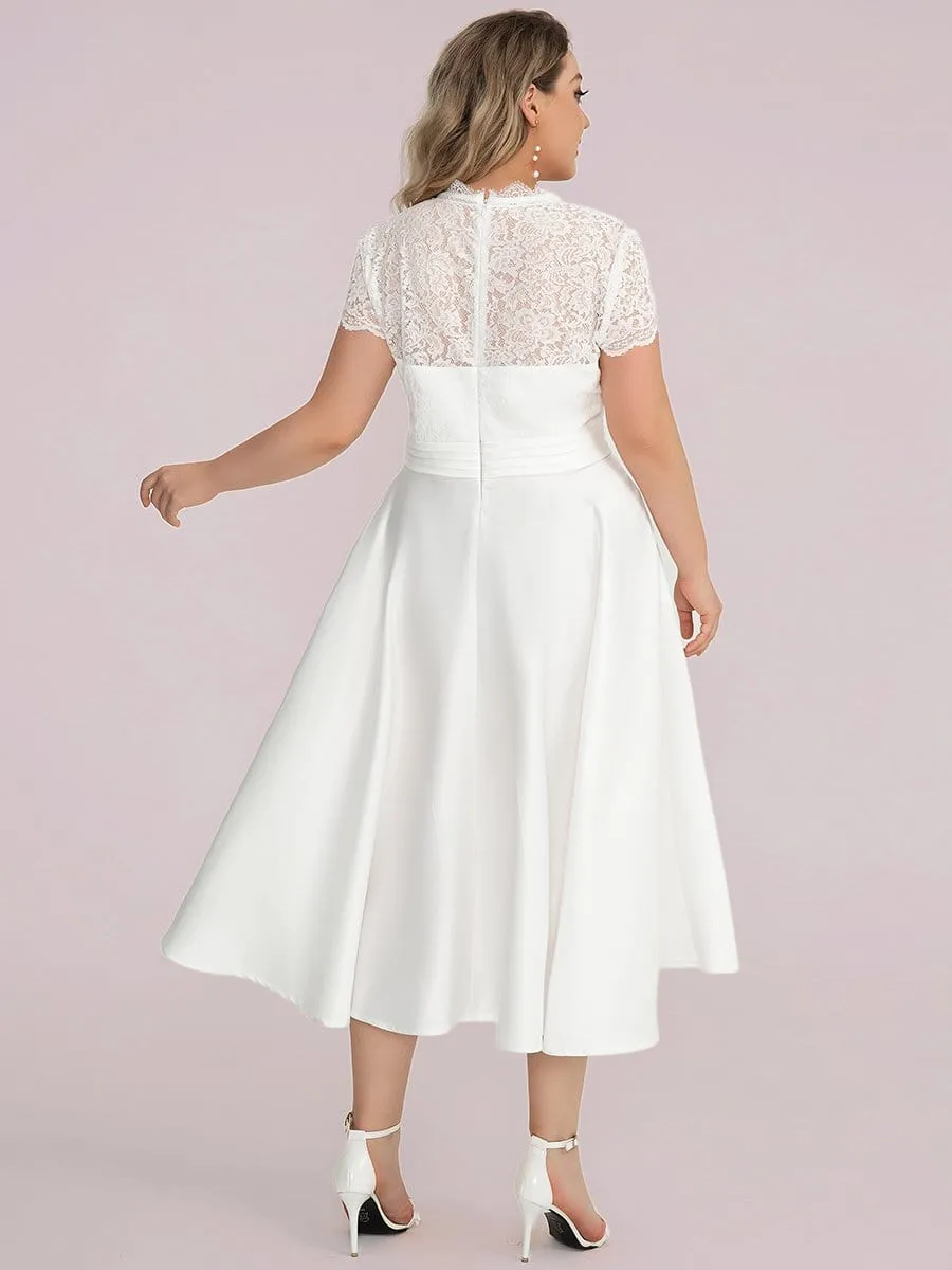 A-line Cocktail Dress with Pockets for Plus Size Featuring V-neck and Lace Bodice