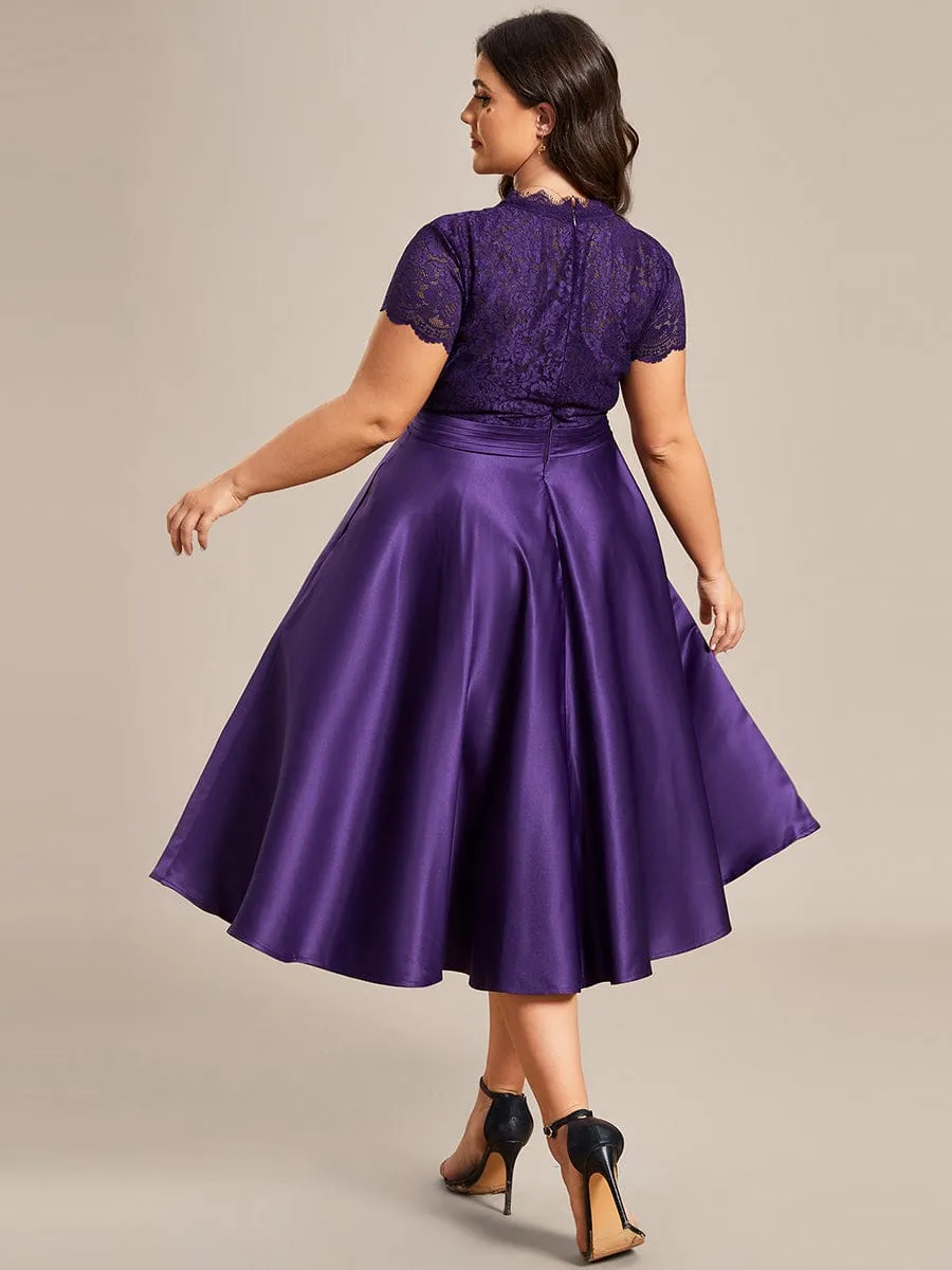 A-line Cocktail Dress with Pockets for Plus Size Featuring V-neck and Lace Bodice