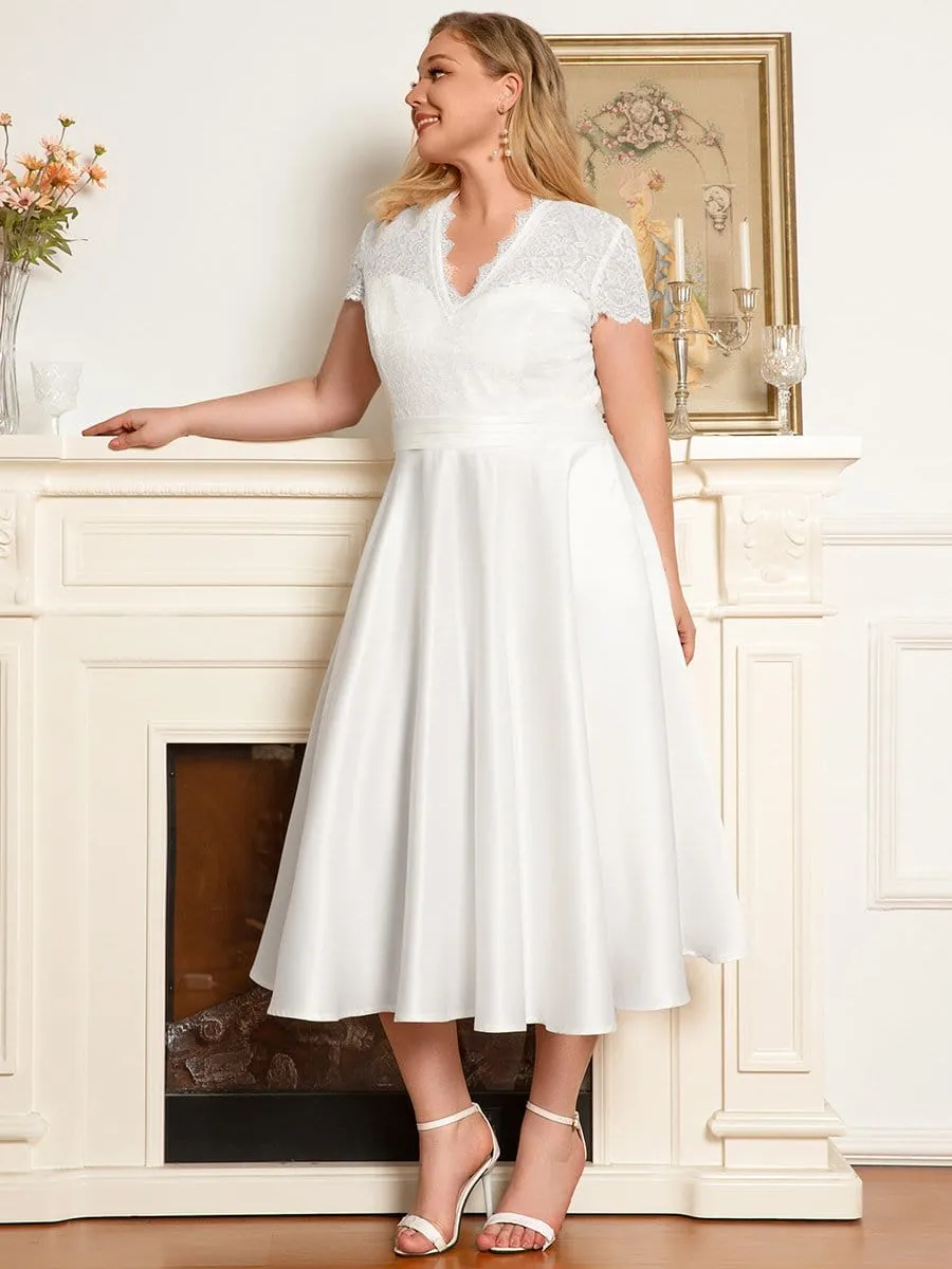 A-line Cocktail Dress with Pockets for Plus Size Featuring V-neck and Lace Bodice