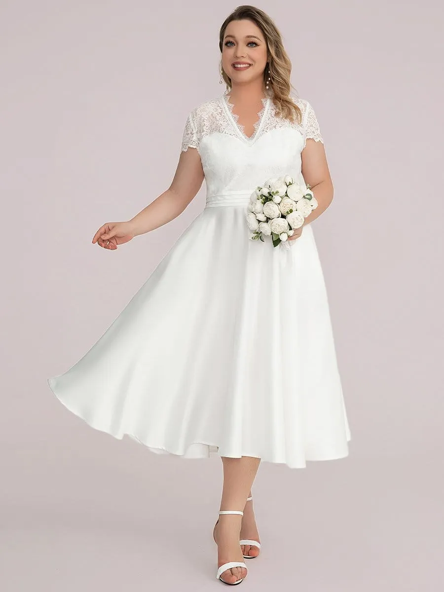 A-line Cocktail Dress with Pockets for Plus Size Featuring V-neck and Lace Bodice