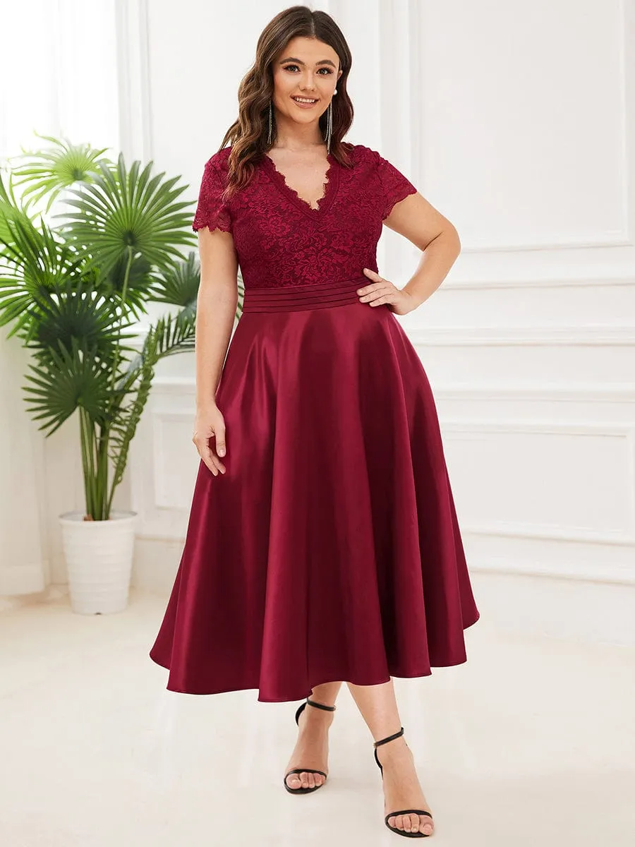 A-line Cocktail Dress with Pockets for Plus Size Featuring V-neck and Lace Bodice